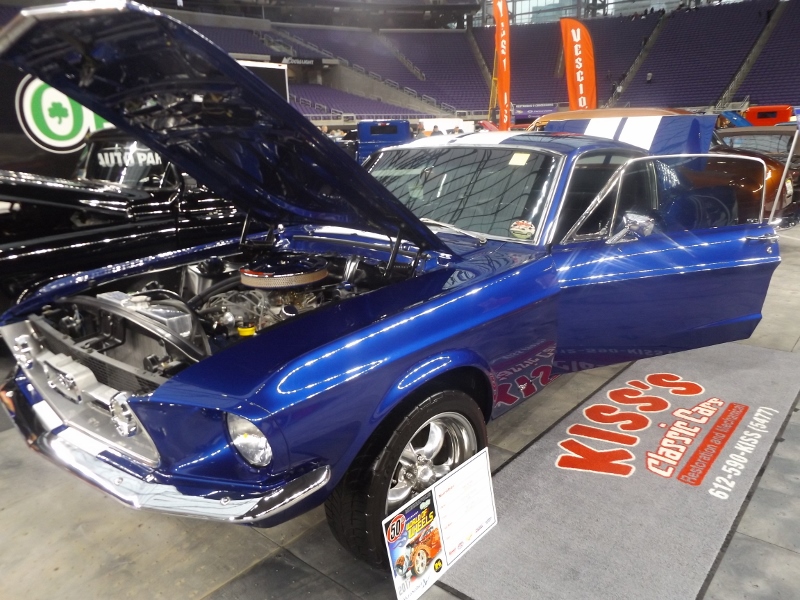 KQRS at O’Reilly Auto Parts World of Wheels